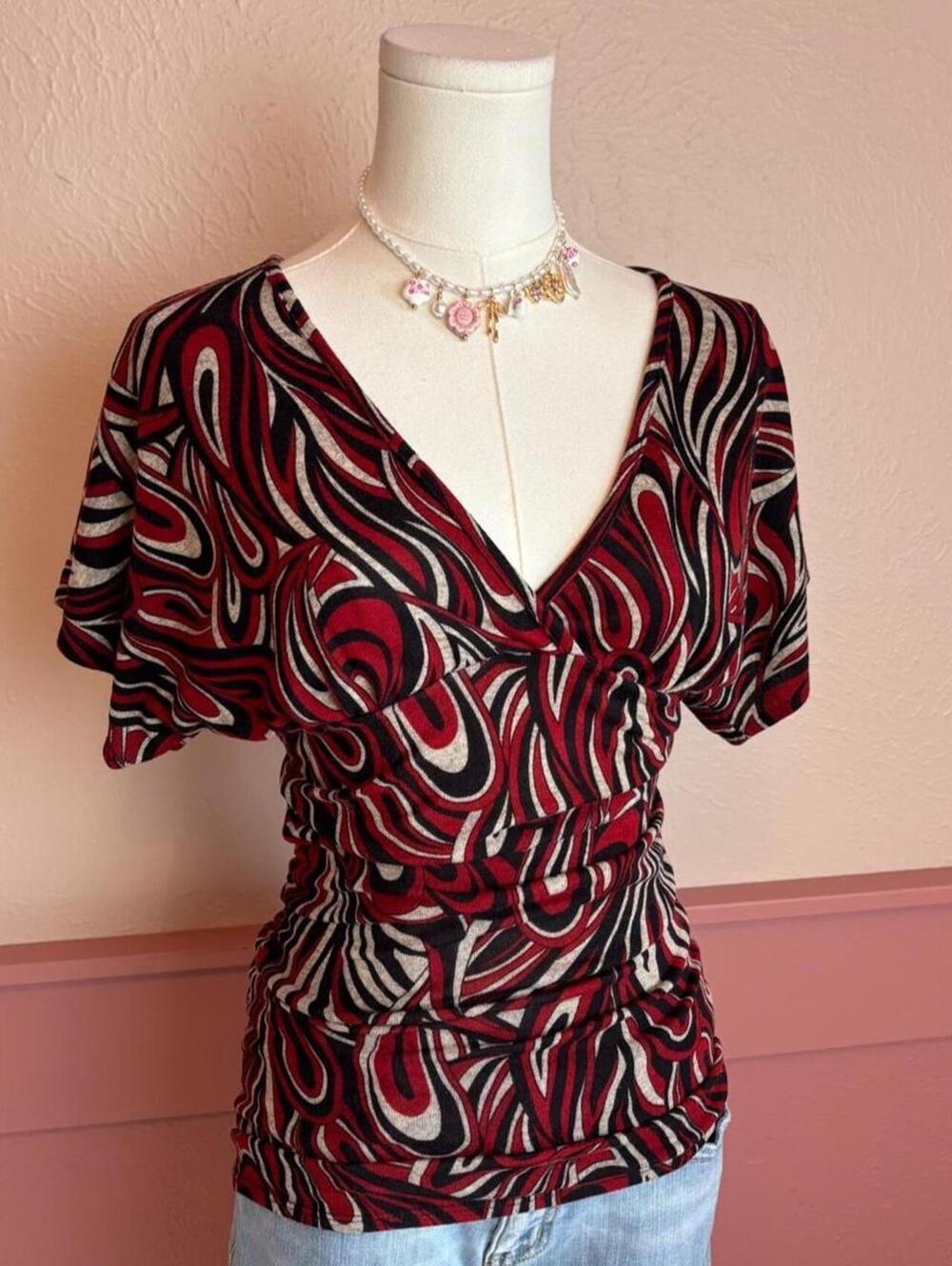 2000s batwing fitted top rachel rachel red black sz medium